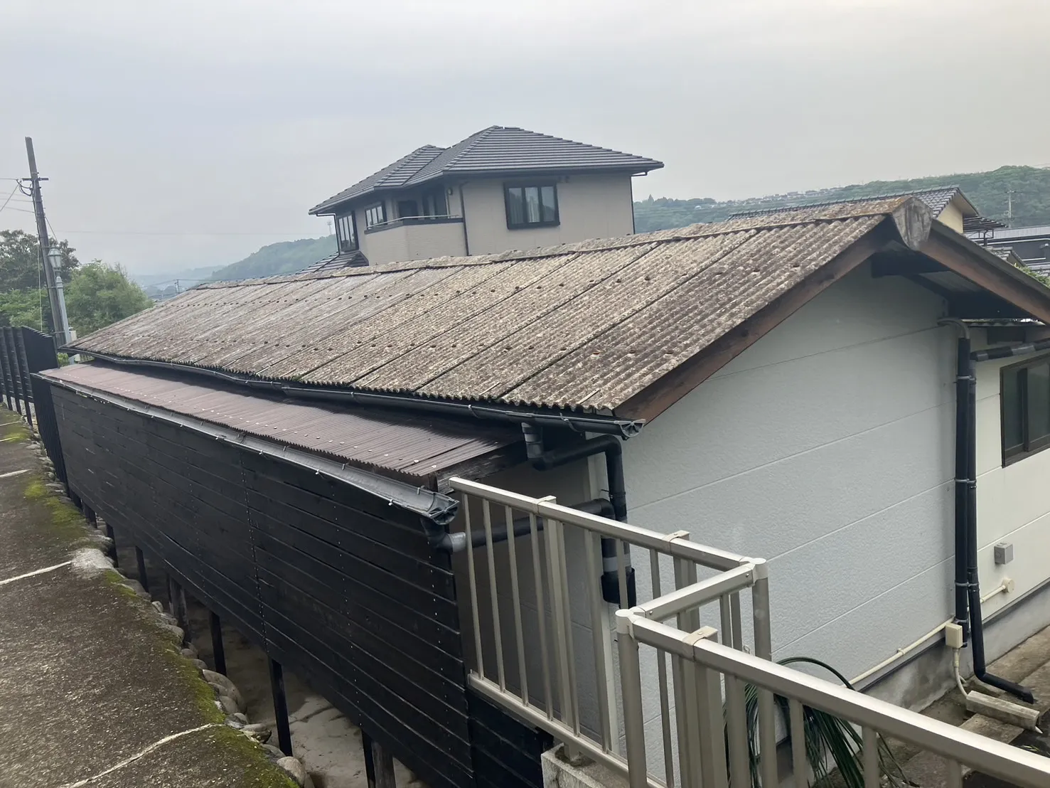 大分市　D様　屋根葺き替え　瓦から板金へ/樋工事/倉庫延長工事