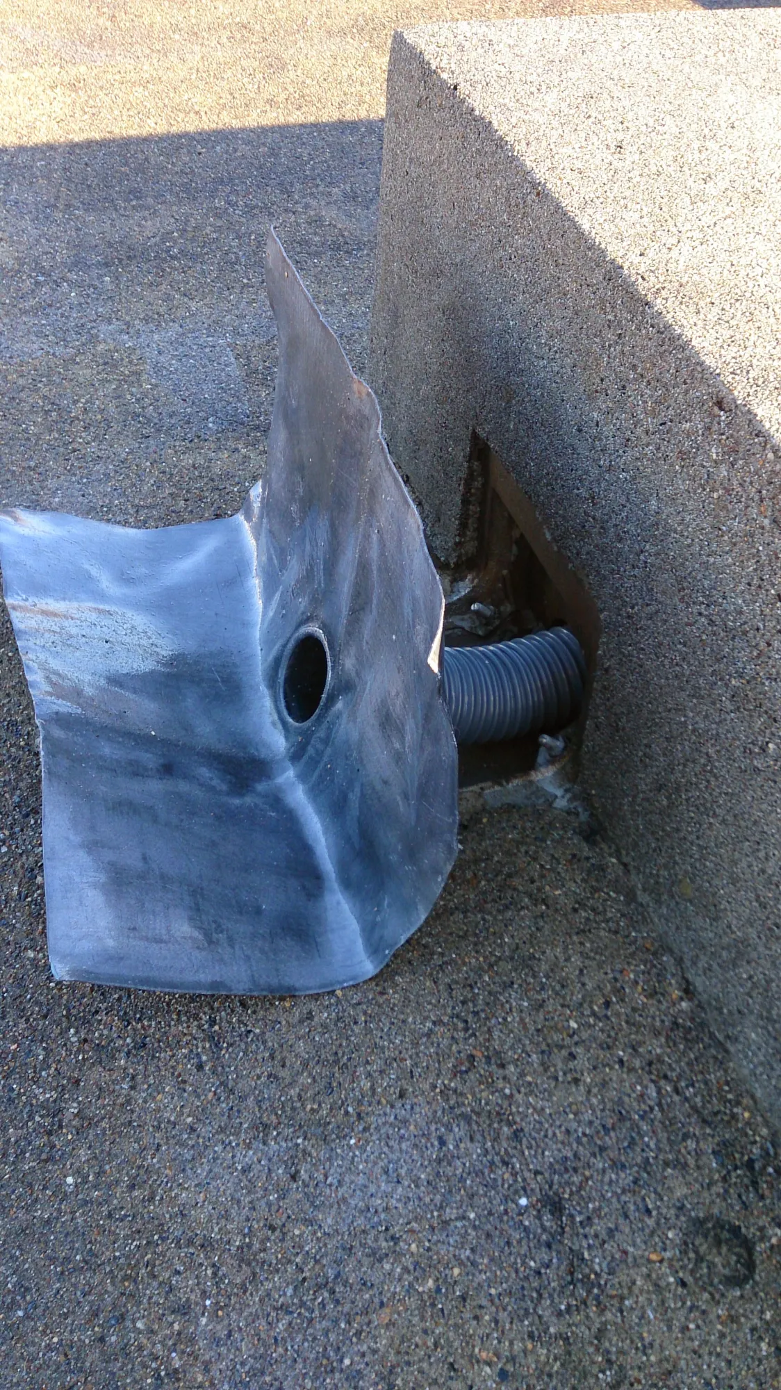 改修工事のドレン？ - 施工前